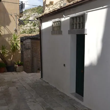Pietraviva Ragusa